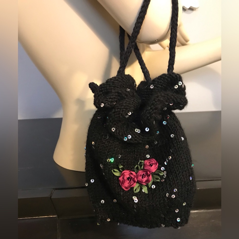 HOST PICK 🥰Cute Little Black w/Rosettes Evening Bag Sequins Handmade - Picture 2 of 8